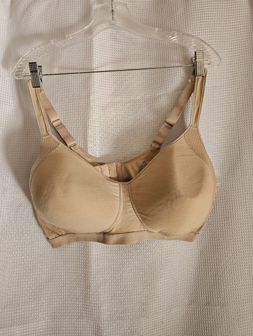 Hanes Beige/Nude Full Coverage Comfort Bra